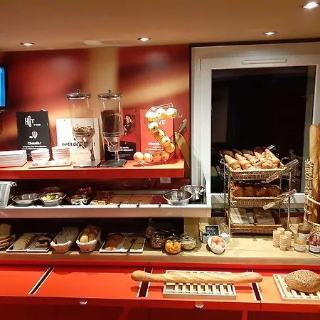 Ibis Hotel