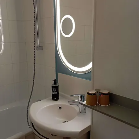 Ibis 3*