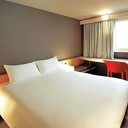 Ibis Hotel Fourmies