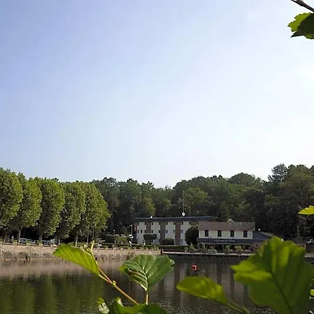 Ibis Hotel 3*