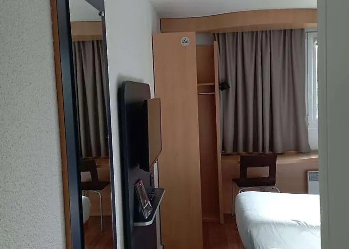 Ibis 3*