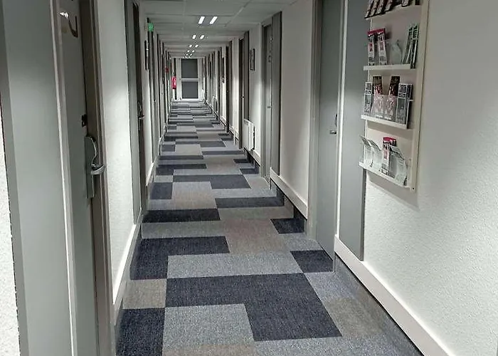 Ibis Отель Fourmies