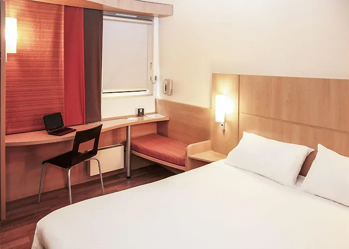 Ibis 3* Fourmies